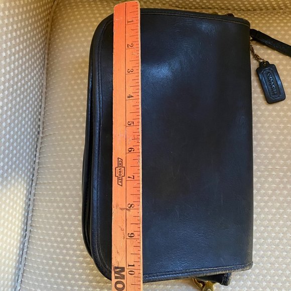 Vintage Coach Black Leather Handbag with Unique Serial Number - Picture 11 of 14